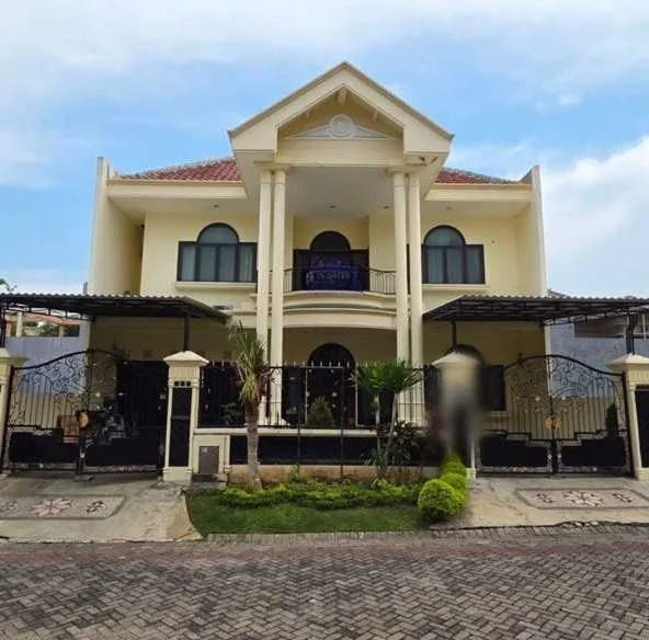 Dijual Rumah Mewah Hook Siap Huni di Villa Royal Pakuwon City Surabaya Timur - Image 1
