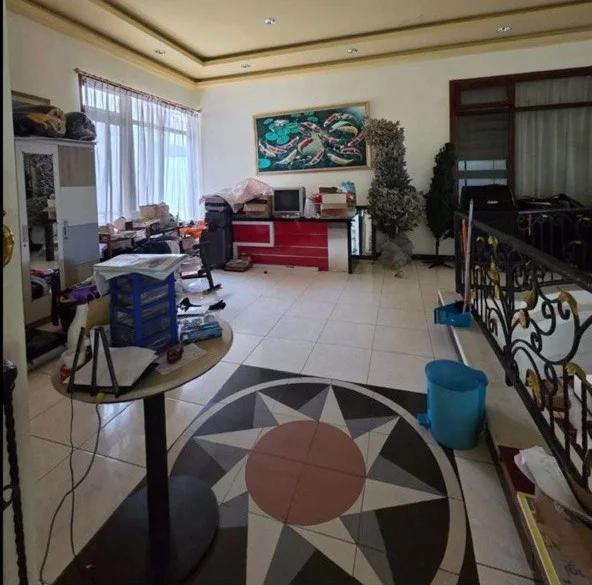 Dijual Rumah Mewah Hook Siap Huni di Villa Royal Pakuwon City Surabaya Timur - Thumbnail 4