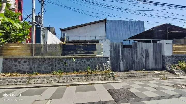 Disewakan Rumah Usaha Area Komersial Strategis Luas di Kawasan Raya A Yani Surabaya Selatan - Image 1