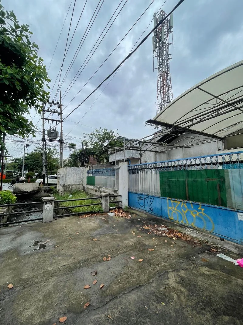 Disewakan Tempat Usaha Raya Manyar Rejo Surabaya Timur - Image 1
