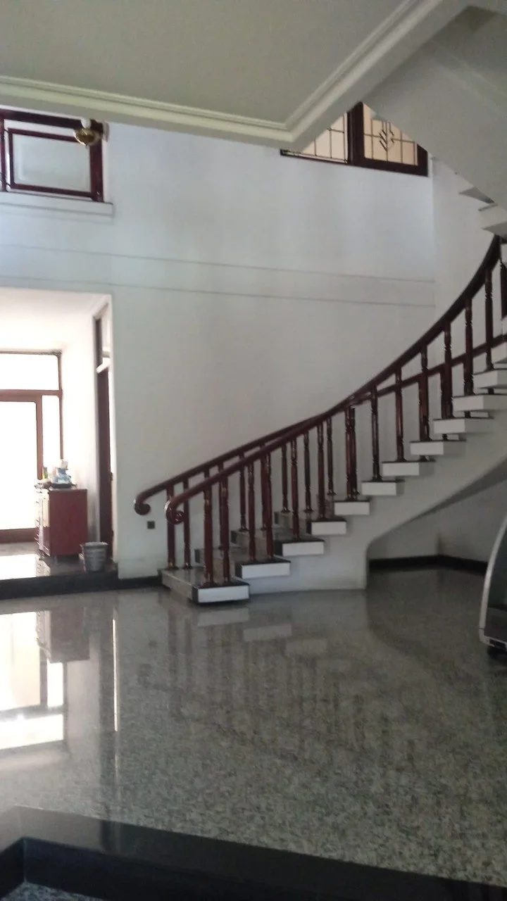 Dijual Rumah Mewah Terawat Furnish Siap Huni di Kawasan Darmo Permai Timur Surabaya Barat - Image 1