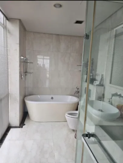 Dijual Unit Apartement Eksklusif di Adhiwangsa Surabaya Barat - Thumbnail 8