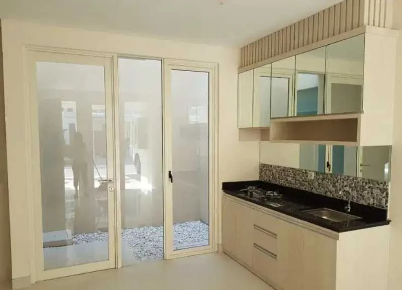Disewakan Rumah Nyaman 2 Lantai Siap Huni di Kawasan Zimbali Costa Grand Island Pakuwon City Surabaya Timur - Thumbnail 3