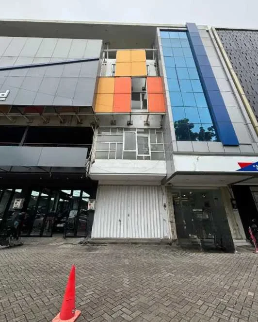 Dijual/Disewakan Ruko 4 Lantai Siap Untuk Usaha Strategis di Icon Jalan Soekarno Merr Surabaya Timur - Image 1