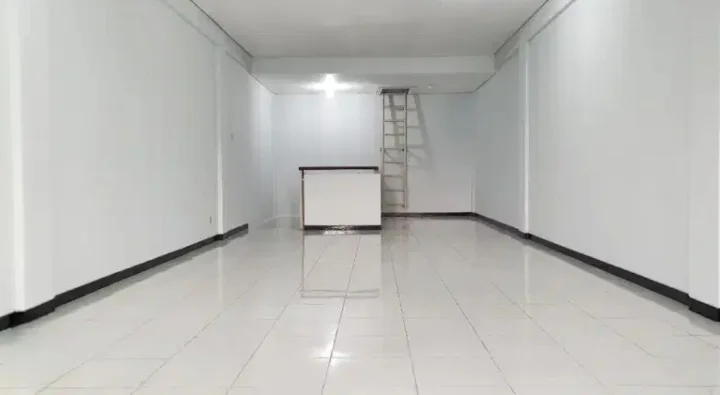 Dijual/Disewakan Ruko 4 Lantai Siap Untuk Usaha Strategis di Icon Jalan Soekarno Merr Surabaya Timur - Thumbnail 5