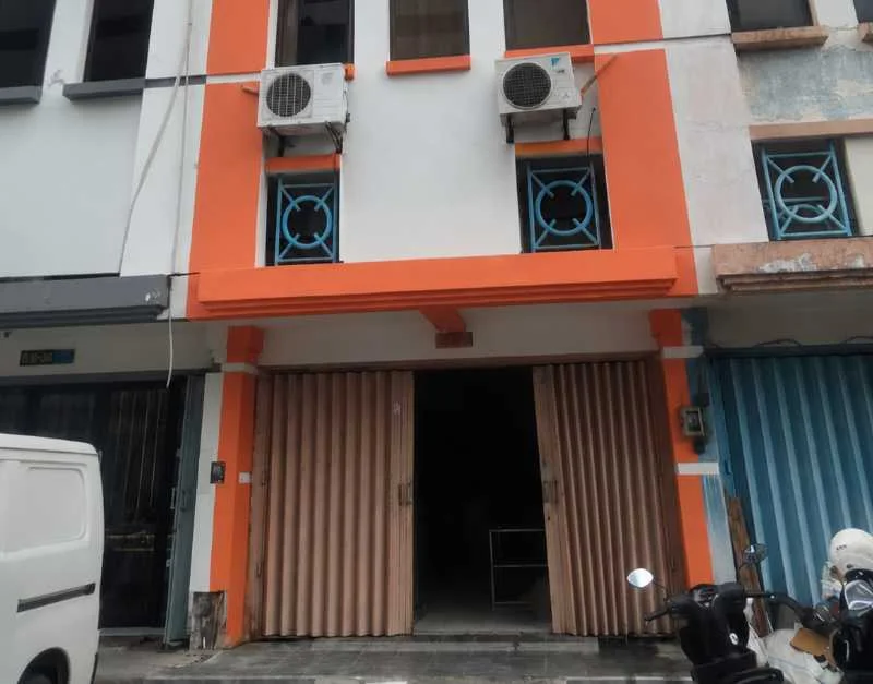 Dijual Ruko 3 Lantai, Dekat Royal Plaza & Stasiun Wonokromo di Mangga Dua, Jagir, Surabaya Selatan - Image 1