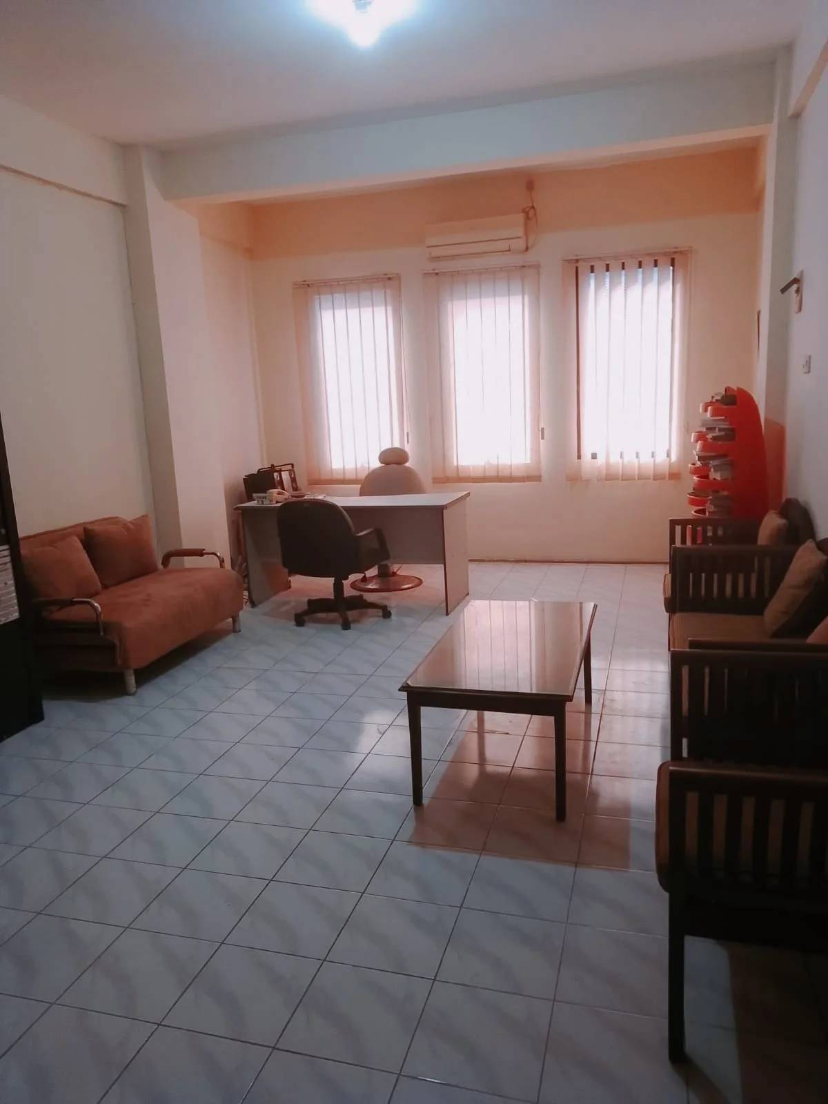 Dijual Ruko 3 Lantai, Dekat Royal Plaza & Stasiun Wonokromo di Mangga Dua, Jagir, Surabaya Selatan - Thumbnail 3