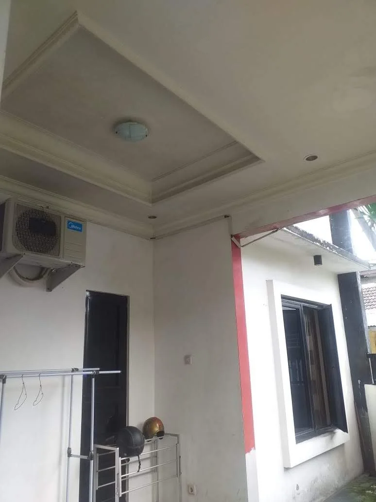 Dijual Rumah Hook Semi Furnished, Kawasan Babatan Indah, Wiyung, Surabaya Barat - Thumbnail 3