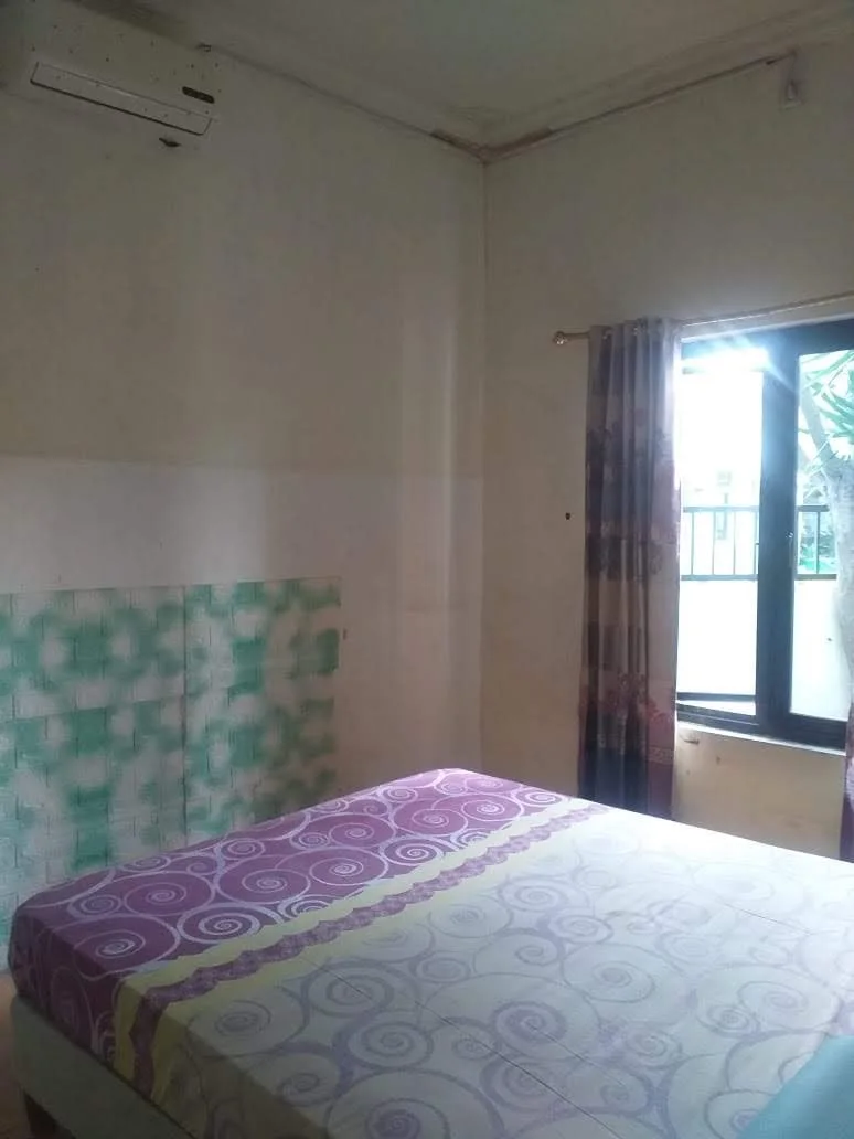 Dijual Rumah Hook Semi Furnished, Kawasan Babatan Indah, Wiyung, Surabaya Barat - Thumbnail 5