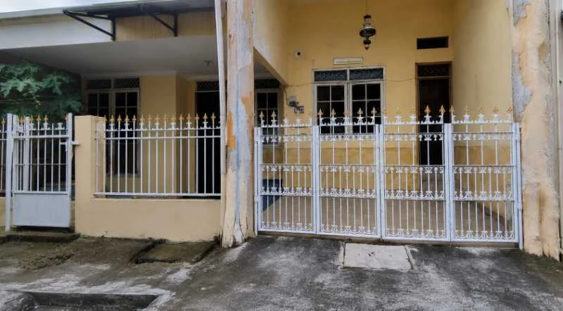 Dijual Rumah Kawasan Griya Babatan Mukti, Wiyung, Surabaya Barat - Image 1