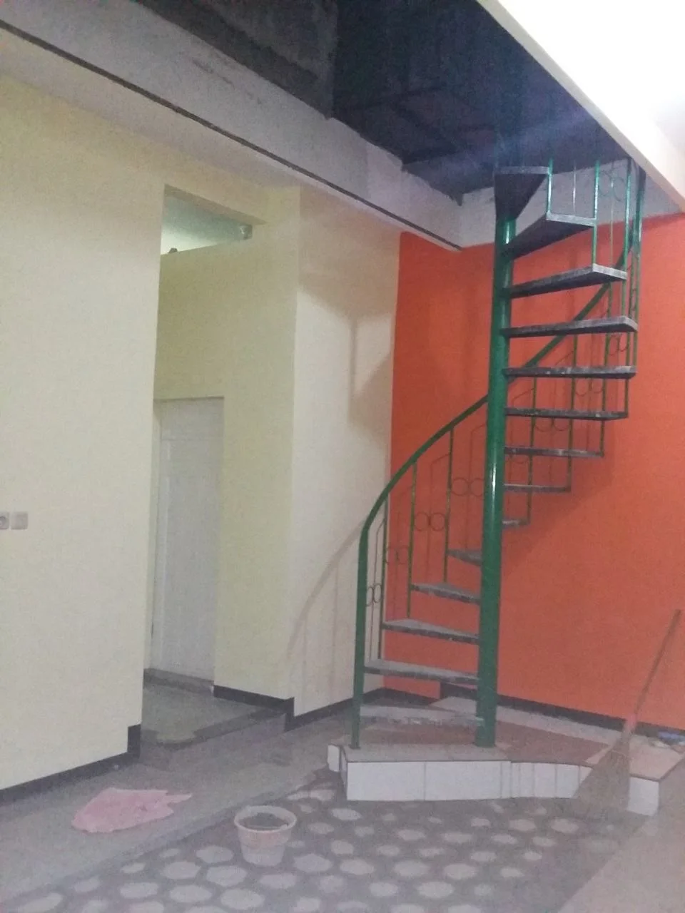 Disewakan Rumah 1 Lantai Siap Huni Lokasi Strategis di Bratang Binangun Surabaya Timur - Thumbnail 2