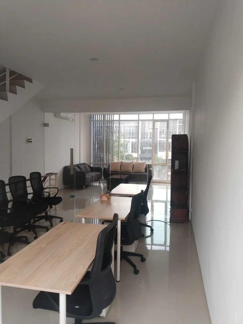 Dijual Ruko 3 Lantai Komersial Area Strategis di Wilayah Northwest Boulevard Surabaya Barat - Thumbnail 4
