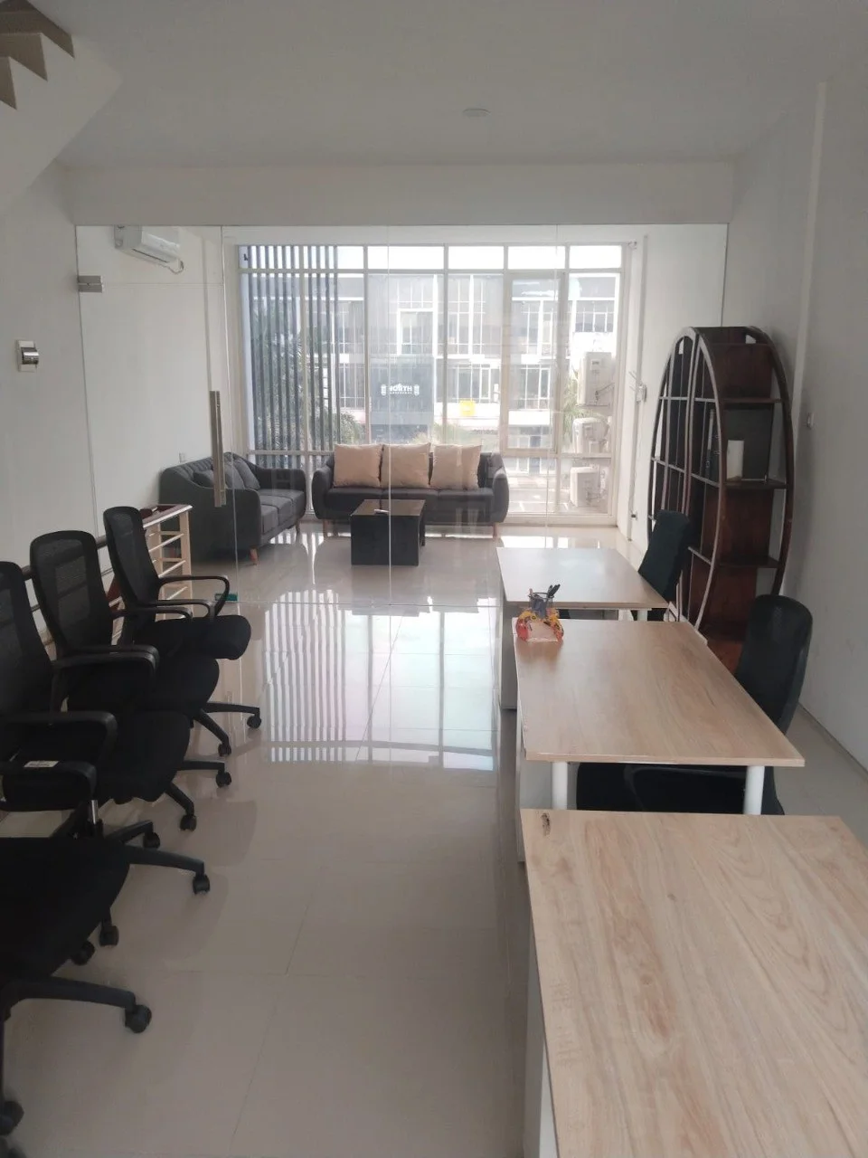 Dijual Ruko 3 Lantai Komersial Area Strategis di Wilayah Northwest Boulevard Surabaya Barat - Thumbnail 5