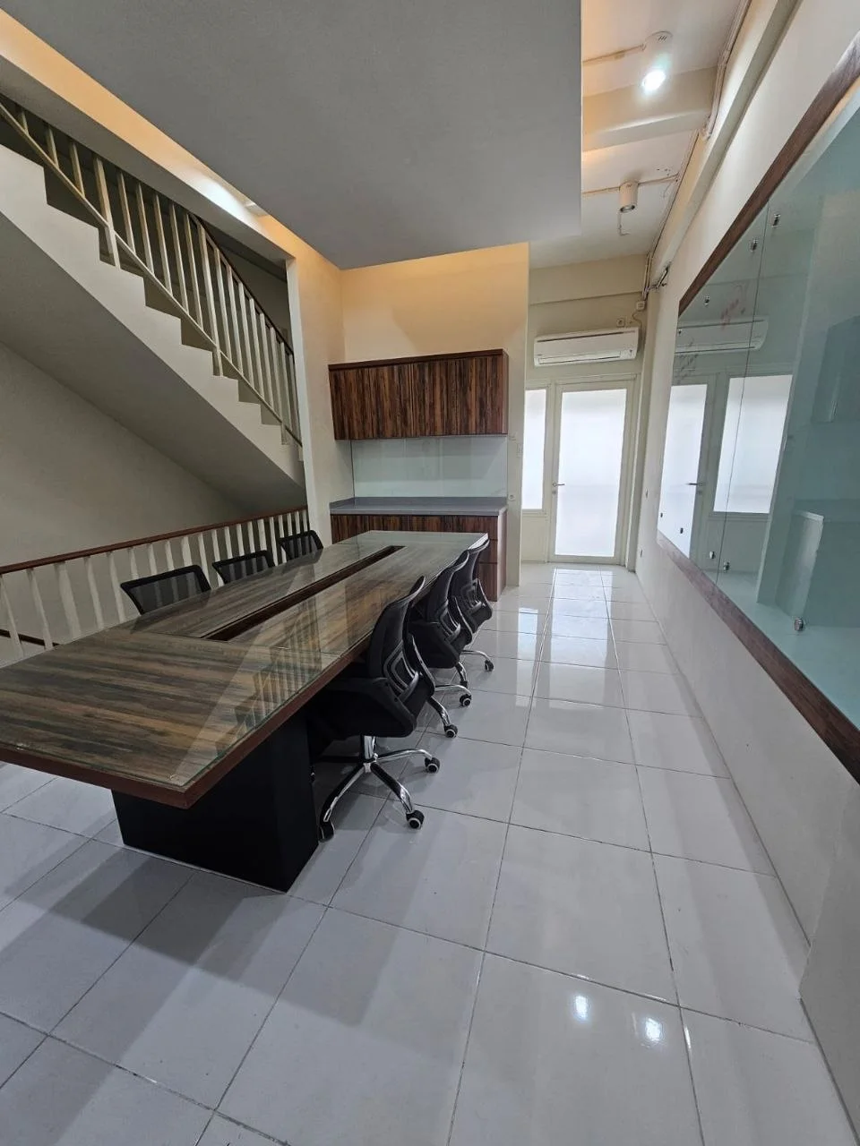 Jual Ruko 3 Lantai Lokasi Komersiil Strategis di Palma Galeria Surabaya Barat - Thumbnail 7