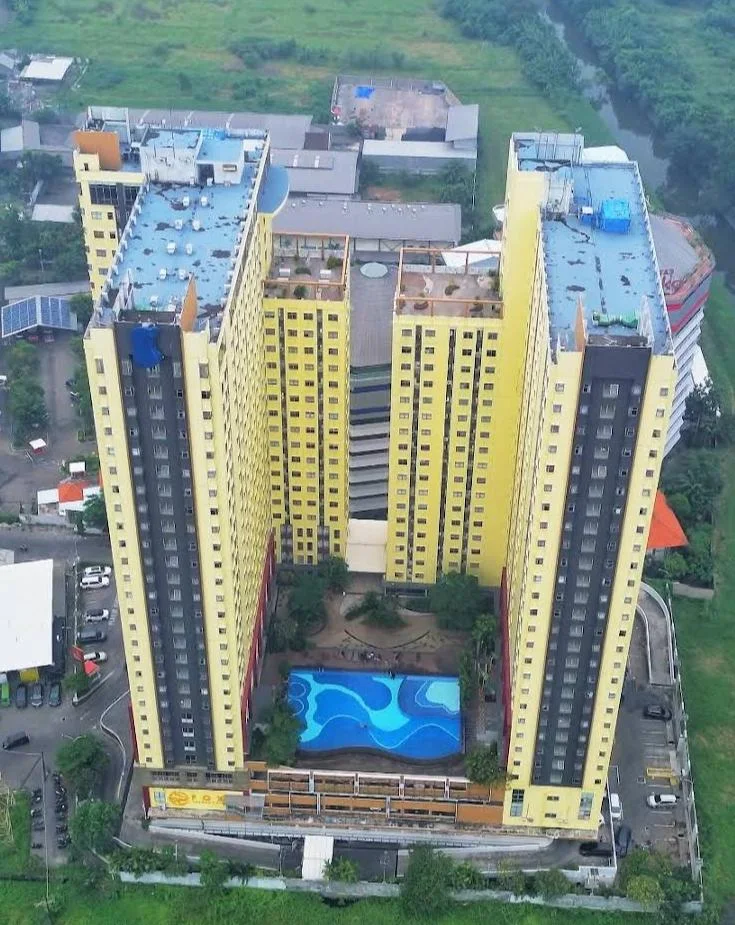 Jual Unit Apartemen 2 BR Full Furnished Lokasi Strategis di Gunawangsa MERR / Raya Ir. Soekarno Surabaya Timur - Image 1