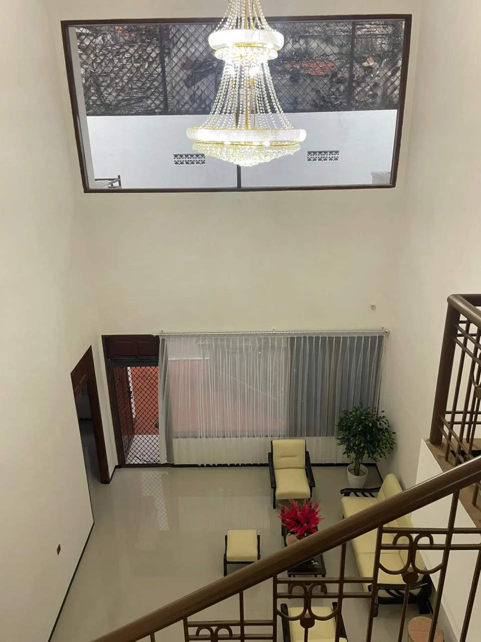 Jual Rumah Mewah 2 Lantai Lokasi Premium di Dharmahusada Permai Surabaya Timur - Thumbnail 2