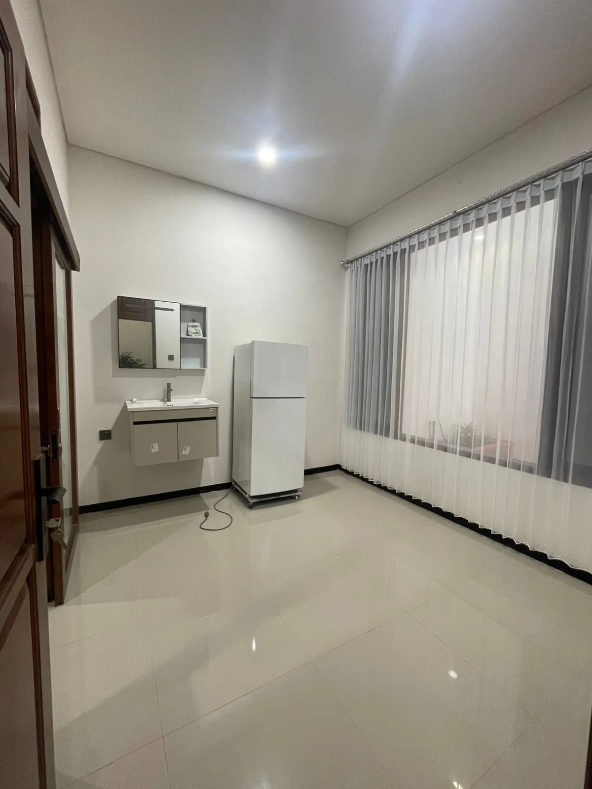 Jual Rumah Mewah 2 Lantai Lokasi Premium di Dharmahusada Permai Surabaya Timur - Thumbnail 3