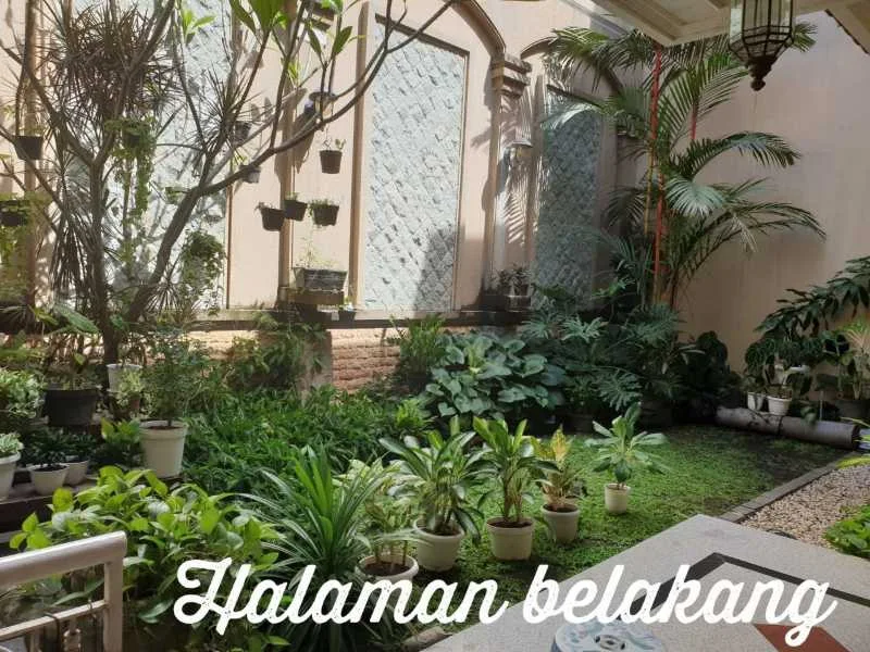Jual Rumah Mewah 2 Lantai Lokasi Strategis di Galaxy Bumi Permai Surabaya Timur - Thumbnail 4