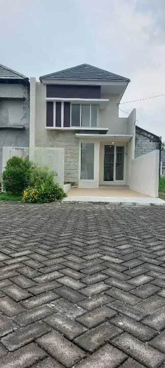 Dijual Rumah Baru Modern di Garnet Menganti Gresik - Image 1
