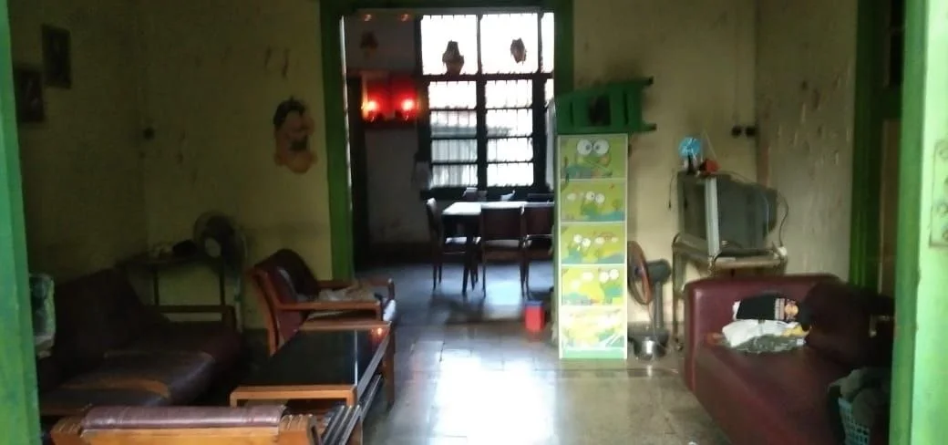 Jual Rumah Pusat Kota Lokasi OKL di Jalan Jaksa Agung Suprapto Surabaya Pusat - Thumbnail 3
