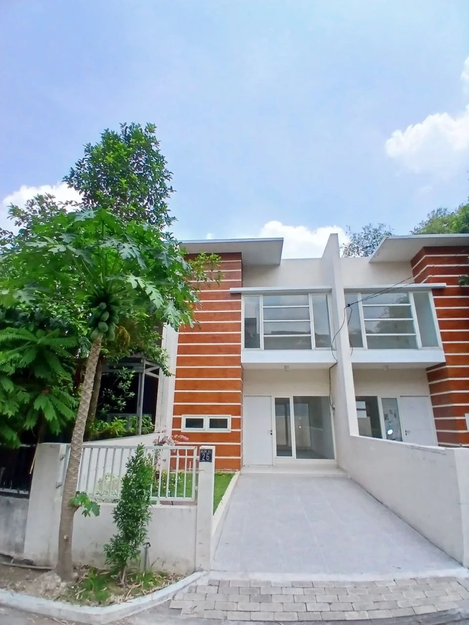 Dijual Rumah Baru Modern di Matoa Menganti Gresik - Image 1