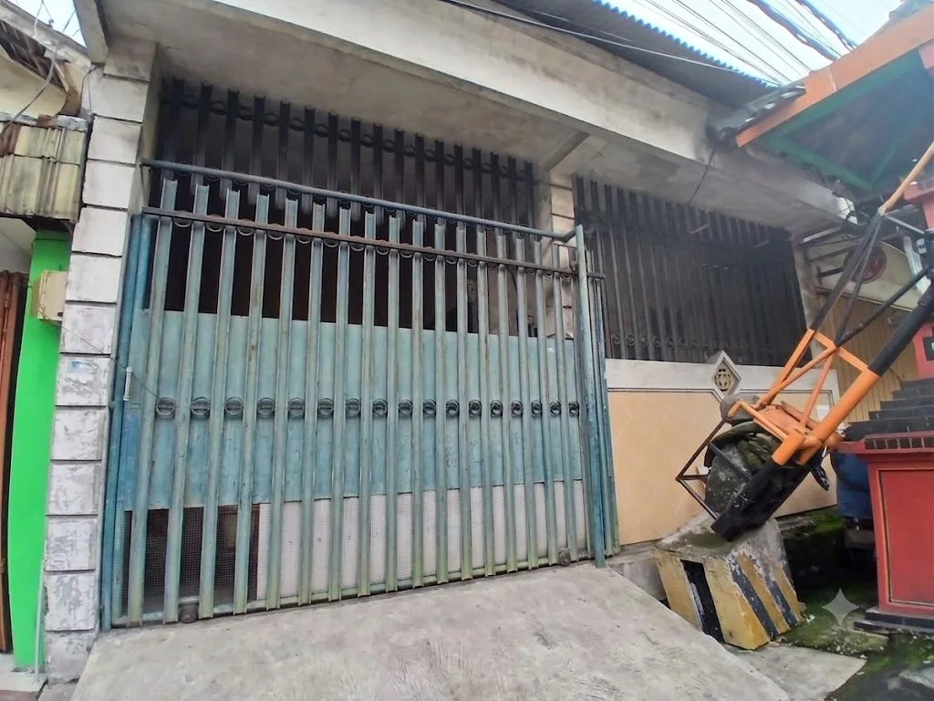 Dijual Rumah Kawasan Ramai & Strategis Dekat MERR di Karang Empat Besar, Tambaksari, Surabaya Timur - Image 1