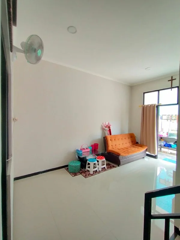 Dijual Rumah 2 Lantai Minimalis Strategis Siap Huni di Kawasan Perumahan Alana Regency Tambak Oso Sidoarjo - Thumbnail 4