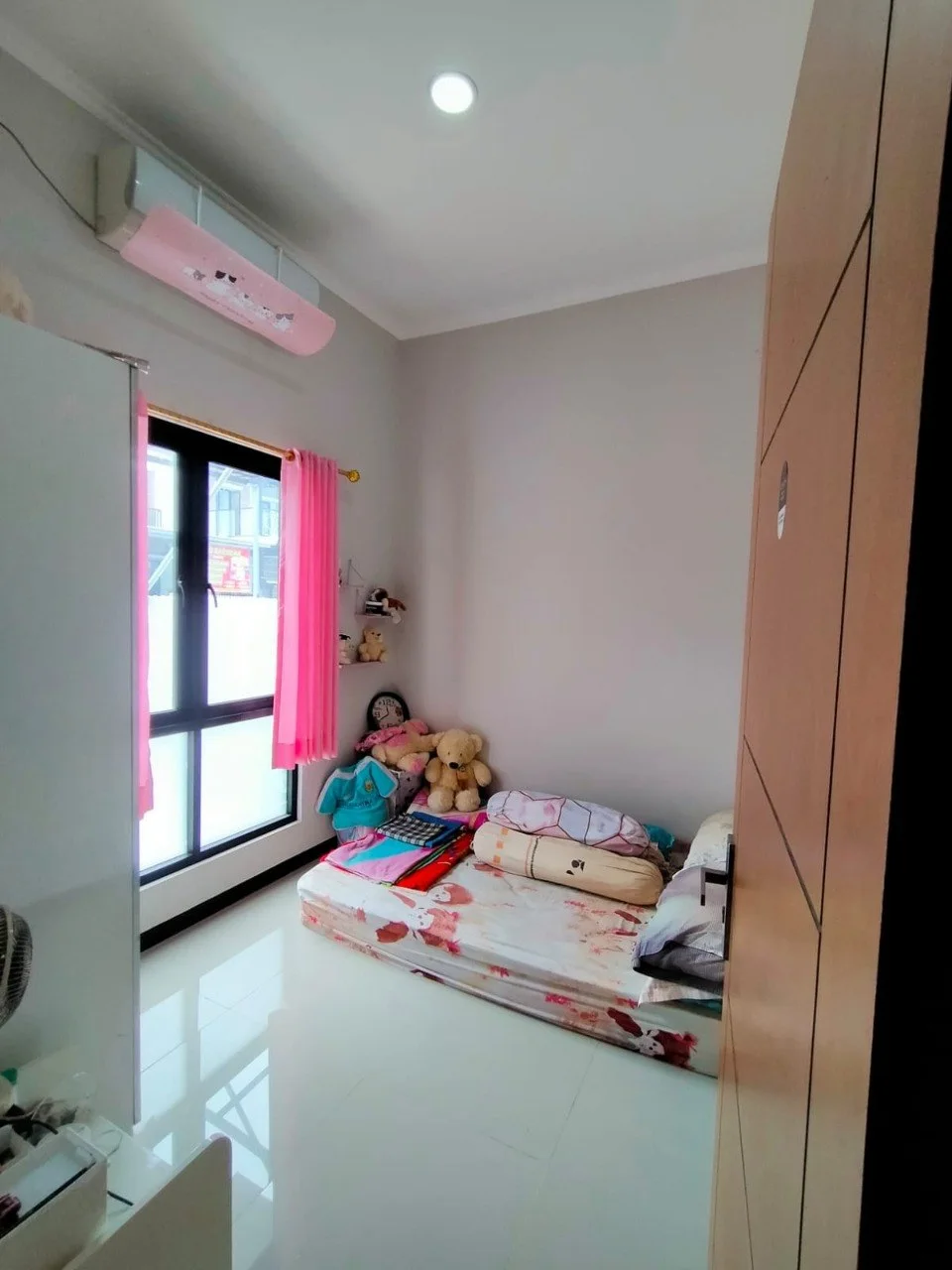 Dijual Rumah 2 Lantai Minimalis Strategis Siap Huni di Kawasan Perumahan Alana Regency Tambak Oso Sidoarjo - Thumbnail 8