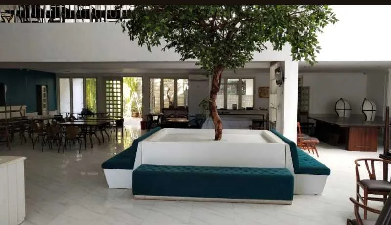 Sewa Rumah Usaha di Raya Jemur Sari Surabaya Selatan - Image 1