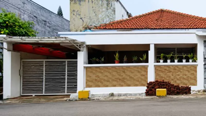 Jual Rumah Luas Kawasan Pakis Tirtosari, Sawahan, Surabaya Pusat - Image 1