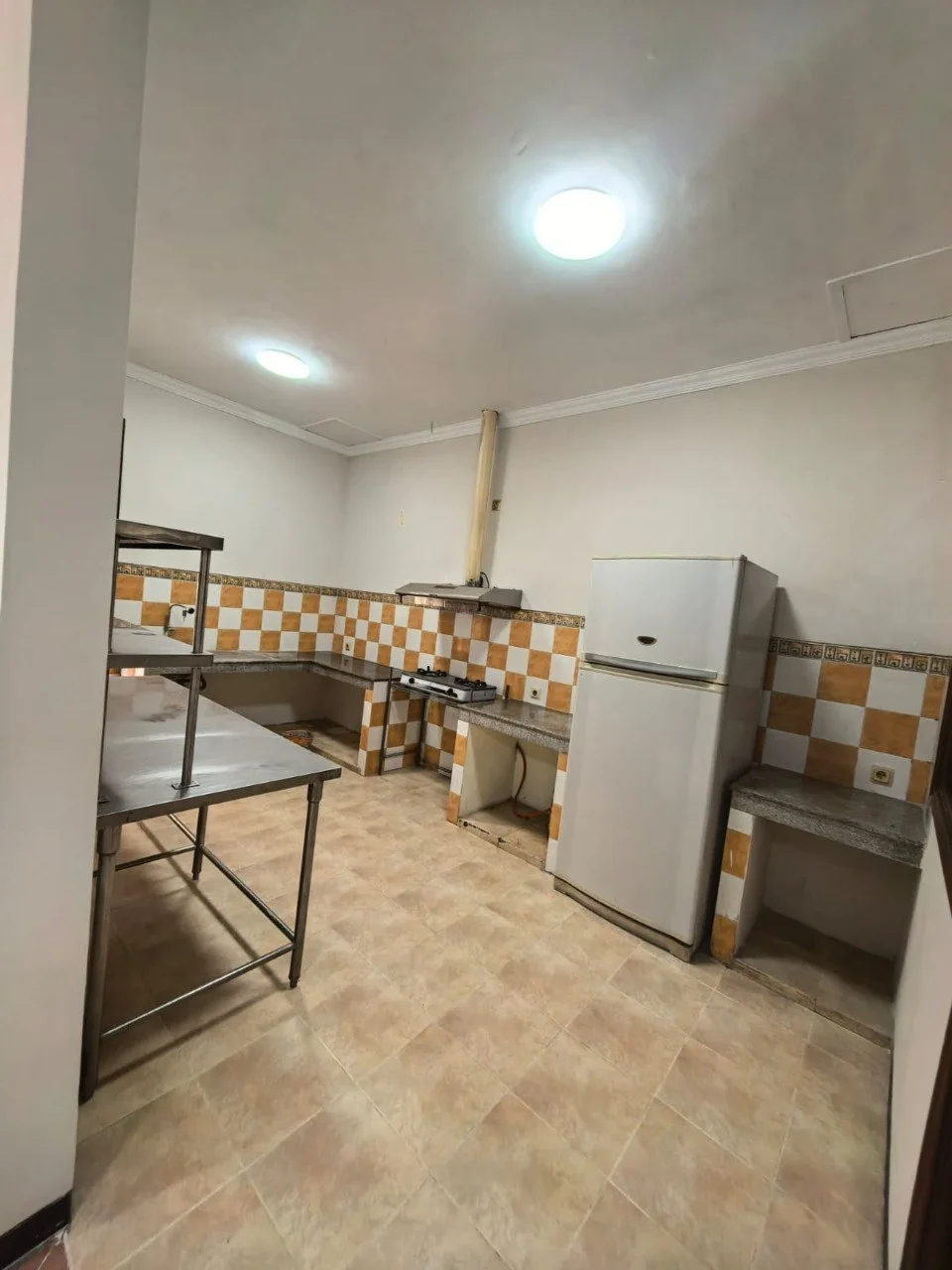 Dijual/Disewakan Rumah Mewah Nyaman di Kawasan Villa Bukit Mas Monaco Surabaya Barat - Thumbnail 2
