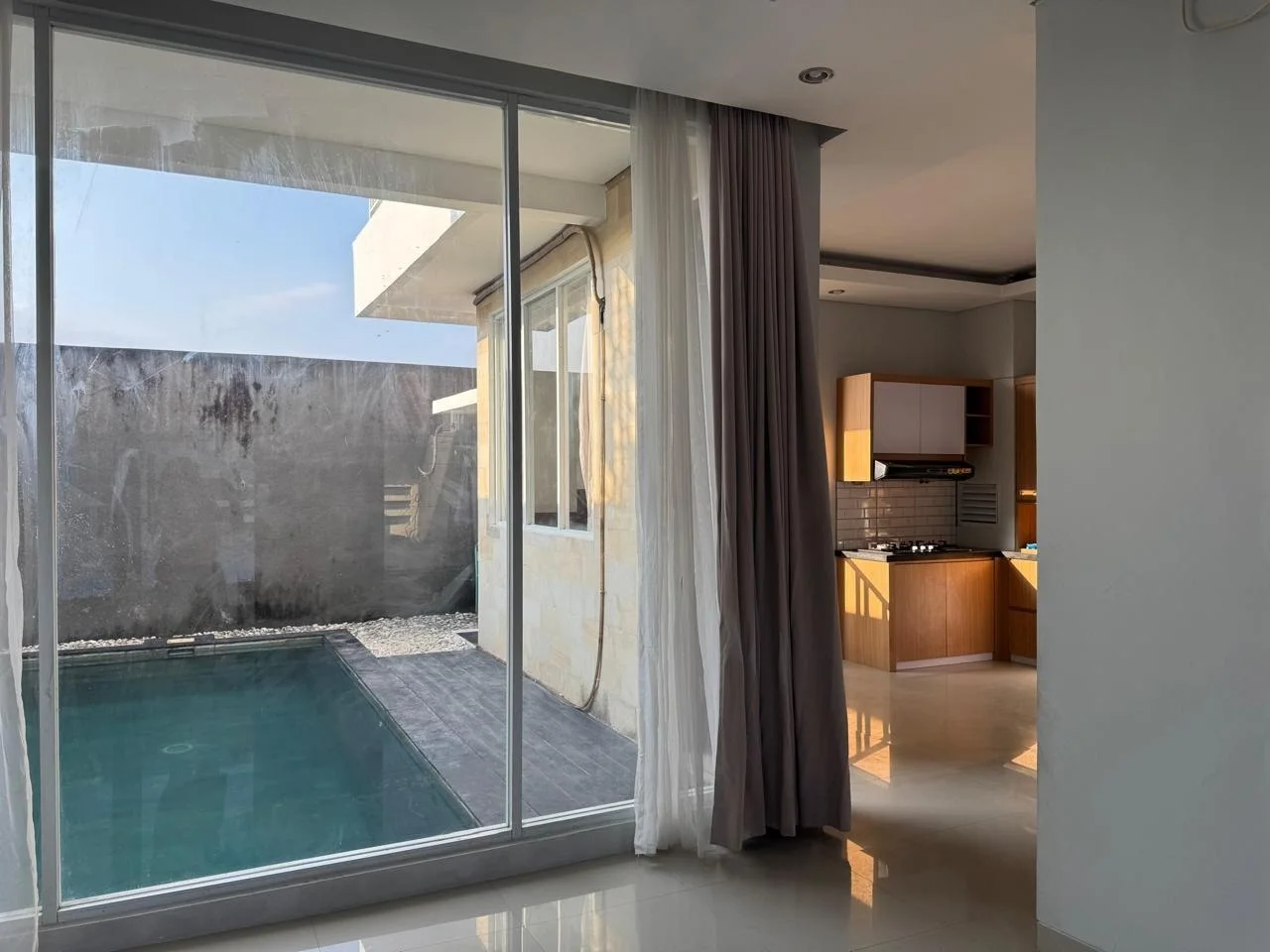 Dijual Rumah Mewah Full Furnished di Perumahan Nava, Nusa Dua, Bali - Thumbnail 3