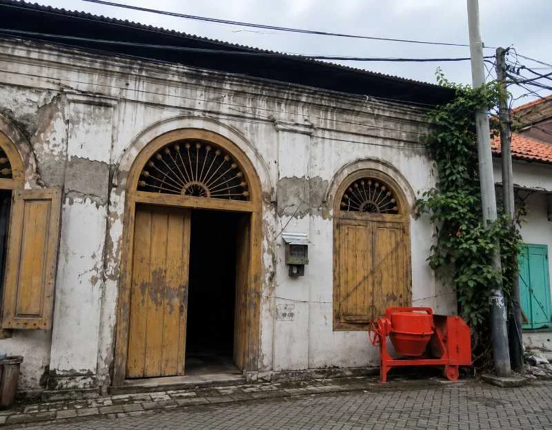 Dijual Gudang Strategis Akses Kontainer Ultra Dekat Pelabuhan Tanjung Perak di Kalimas Udik, Krembangan, Surabaya Utara - Image 1