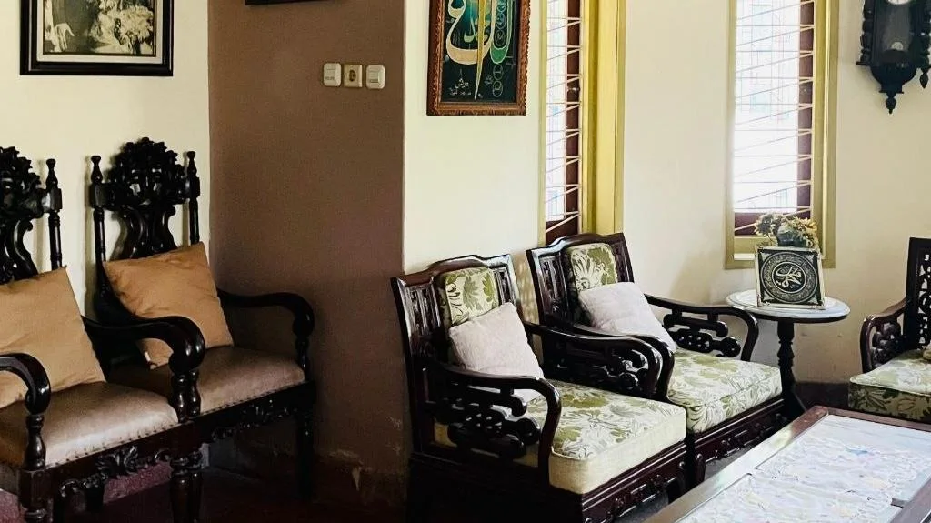 Dijual Rumah Mewah 2 Lantai Dekat Stasiun Gubeng & UNAIR di Pacar Keling, Tambaksari, Surabaya Timur - Thumbnail 2