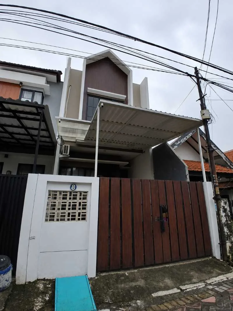 Dijual Rumah 2 Lantai Kawasan Gubeng, Surabaya Timur - Image 1