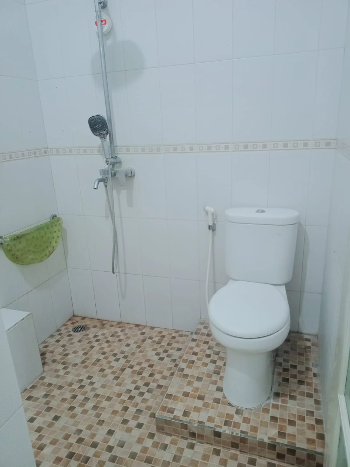 Dijual/Disewakan Rumah Nyaman di Fullerton Citraland Surabaya Barat - Thumbnail 7