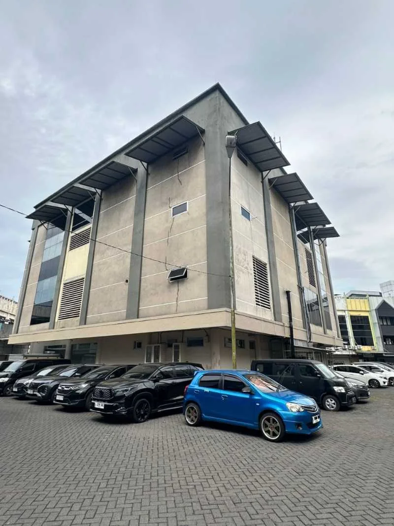 Dijual/Disewakan Gedung Komersial Premium di Satelite Town Square Sukomanunggal Surabaya Barat - Image 1