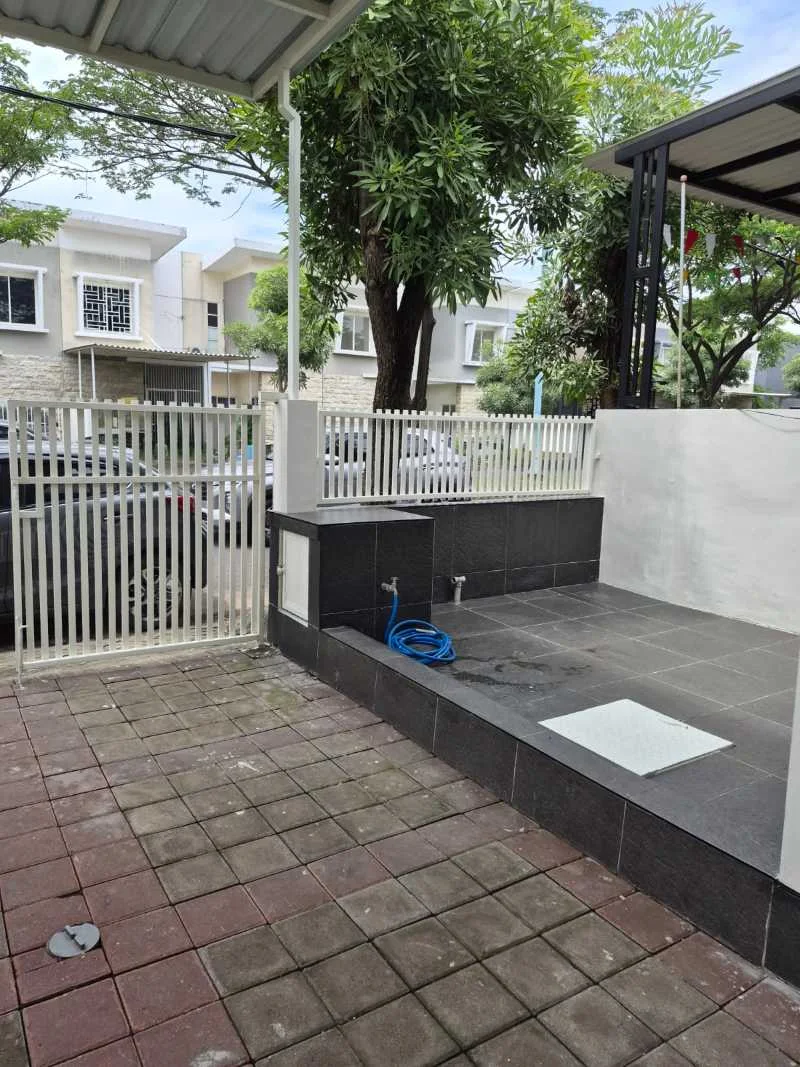 Dijual Rumah Puri Surya jaya Valencia Strait Sidoarjo