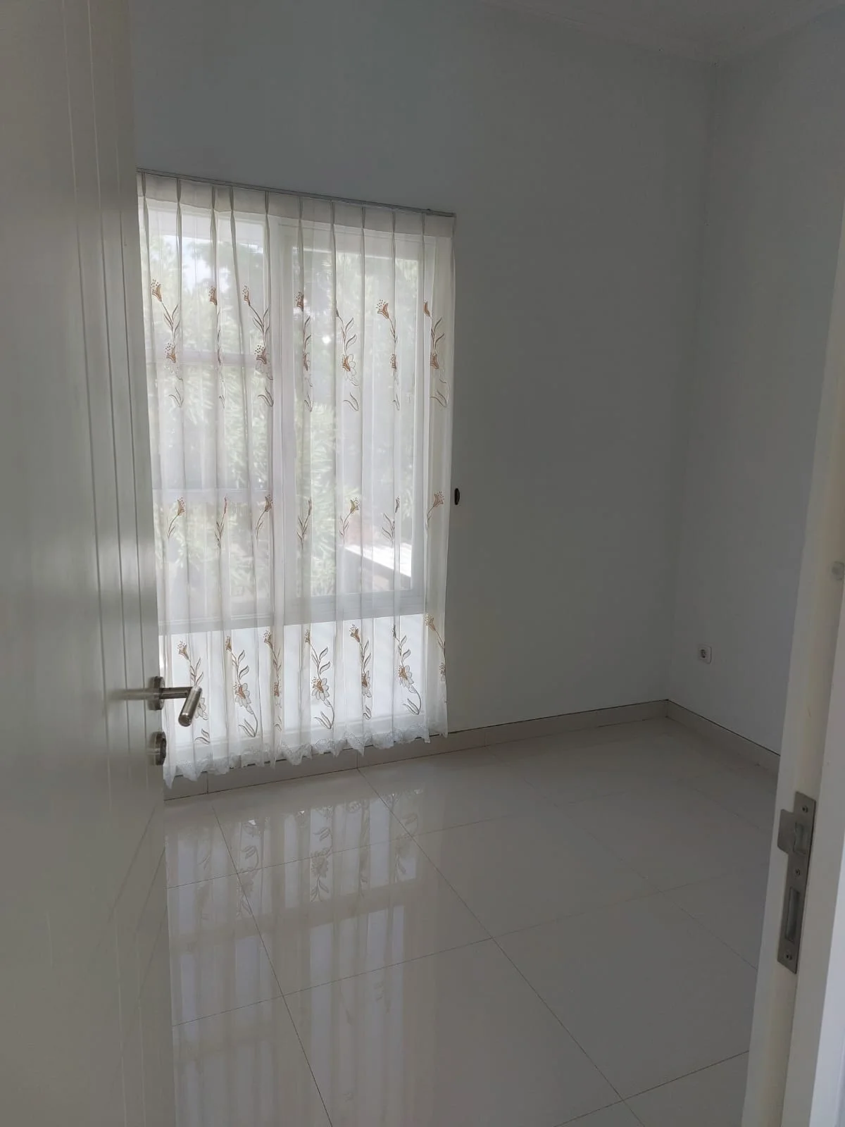 Dijual Rumah Puri Surya jaya Valencia Strait Sidoarjo - Thumbnail 4