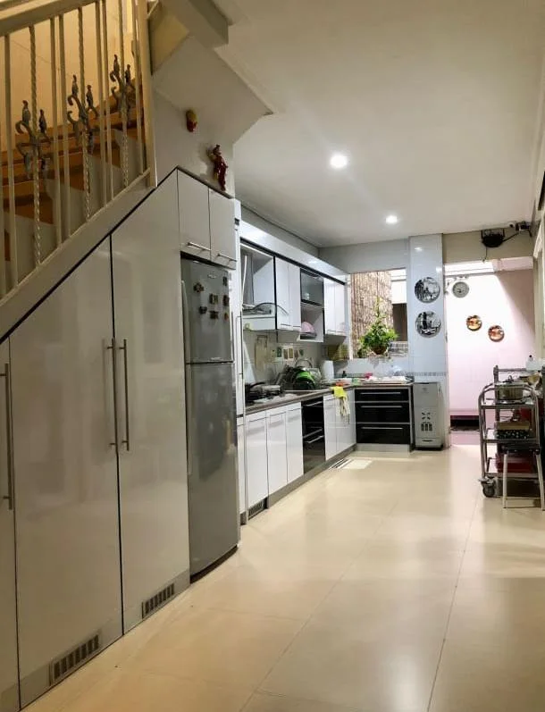 DiJual Rumah Mewah Siap Huni Wilayah Graha Family Surabaya Barat - Thumbnail 4