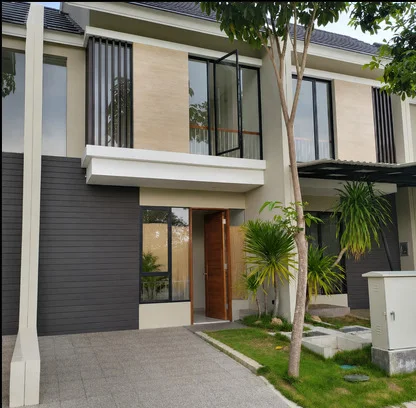 Dijual Rumah 2 Lantai Strategis di Northwest Lake Citraland Surabaya