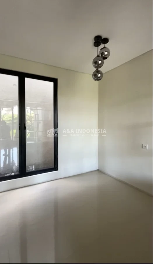 Dijual Rumah 2 Lantai Strategis di Northwest Lake Citraland Surabaya - Thumbnail 4