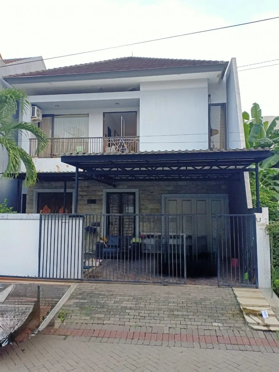 Dijual Rumah Siap Huni Dekat Galaxy Mall di Dharmahusada Mas Surabaya Timur - Image 1