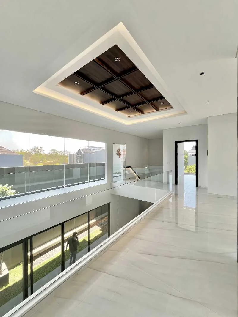Jual For Sale Hot Rumah Mewah Konsep Villa Area Golf di Bukit Golf Mediterania Somerset Citraland Surabaya Barat - Thumbnail 5