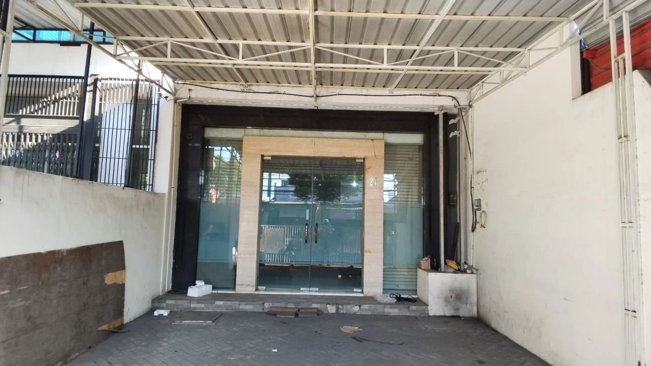 Dijual/Disewakan Ruko Lokasi Strategis di Raya Menganti Wiyung Surabaya Barat - Thumbnail 2