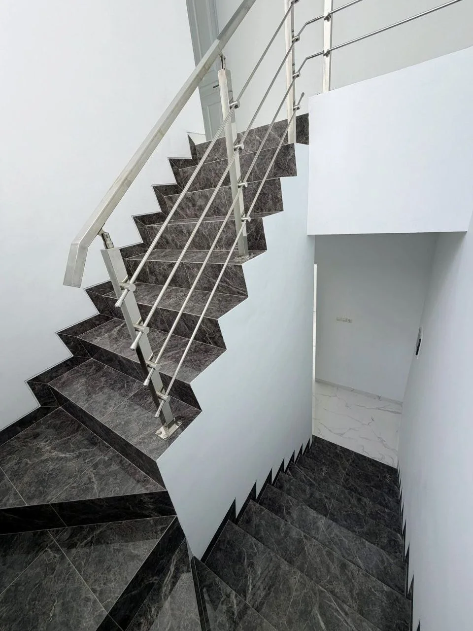 Dijual Rumah Baru Gress 2 Lantai Modern Minimalis Bukit Palma Surabaya Timur - Thumbnail 3