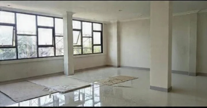 Dijual / Disewakan Komersial Area Strategis Di Surabaya Barat