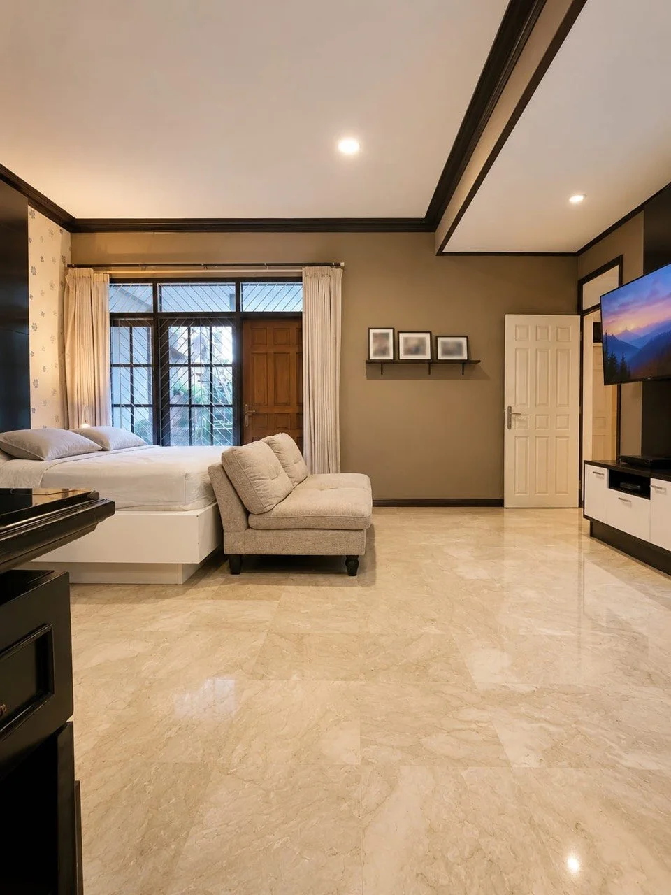 Dijual Rumah Premium di Kawasan Darmo Permai Selatan, Surabaya Barat - Thumbnail 6
