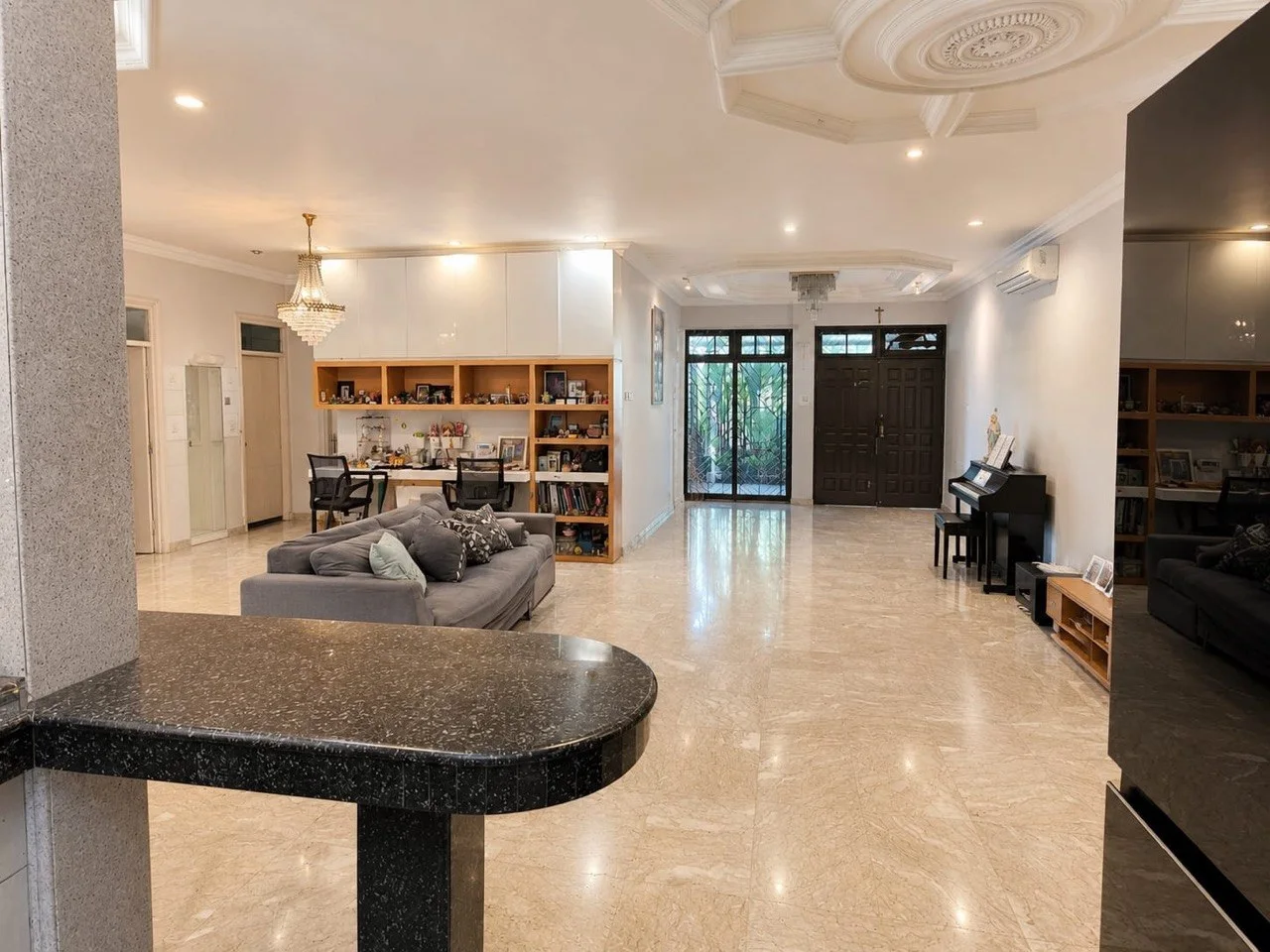 Dijual Rumah Premium di Kawasan Darmo Permai Selatan, Surabaya Barat - Thumbnail 8