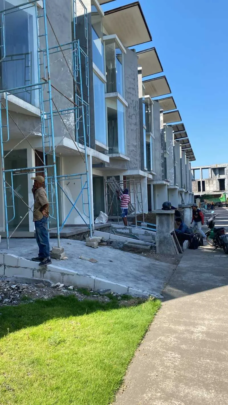 Jual Rumah 3 Lantai Baru Gress Modern Minimalis Lokasi Strategis Gunung Anyar Surabaya Selatan - Thumbnail 2